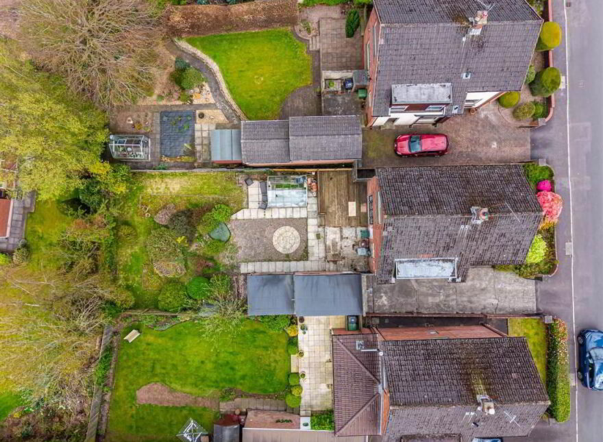 12 Coolsara Park, Magheralave Road, Lisburn, BT28 3BG