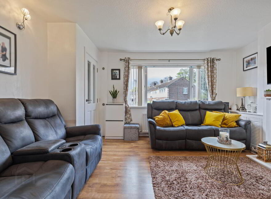 19 Grays Park, Belfast, BT8 7QH