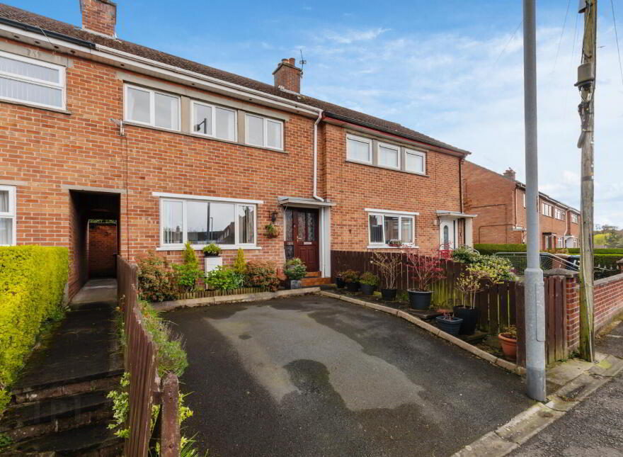 19 Grays Park, Belfast, BT8 7QH