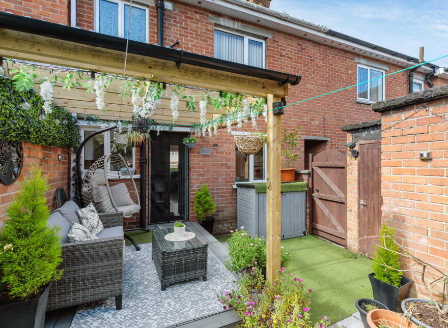 19 Grays Park, Belfast, BT8 7QH