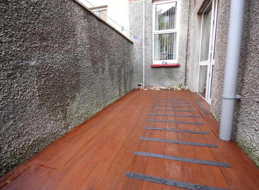 Malone Avenue, Room 2, R1 & R5. All Bills Included, Belfast, BT9 6ER