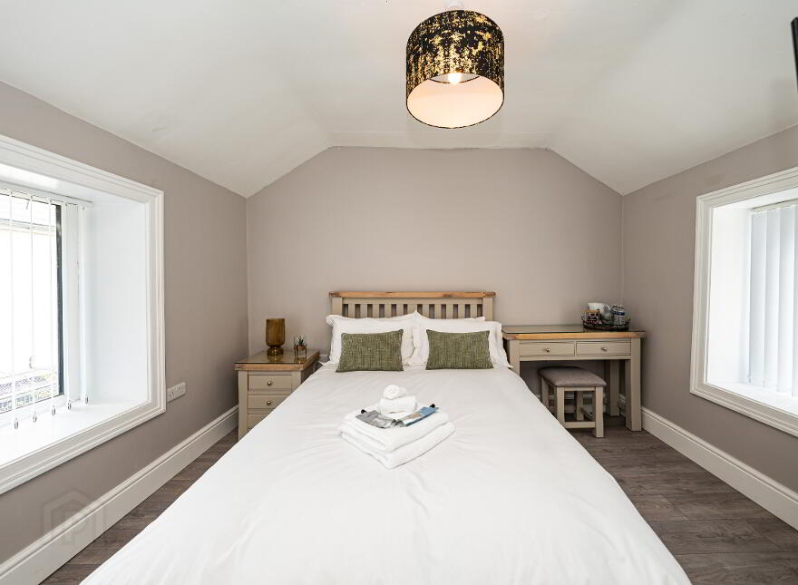Luxury En-Suite Rooms - Bills Included, 34 Clarendon Street,...Derry/Londonderry, BT48 7ET