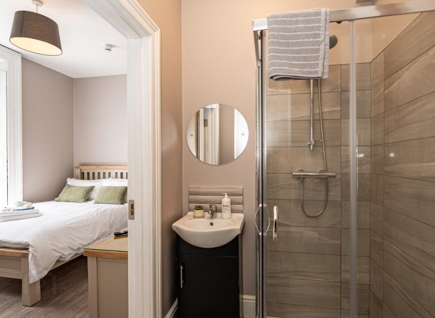 Luxury En-Suite Rooms - Bills Included, 34 Clarendon Street,...Derry/Londonderry, BT48 7ET