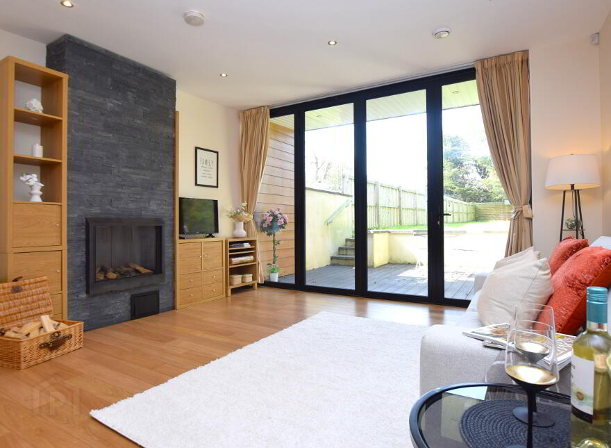 9 Killinchy Street, Comber, BT23 5GL