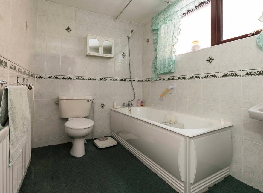 38 Kenlis Street, Banbridge, BT32 3LL
