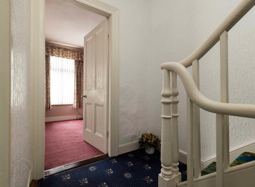 38 Kenlis Street, Banbridge, BT32 3LL