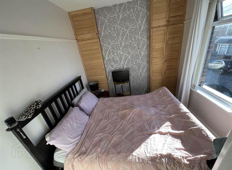 42 Woodcot Avenue, Belfast, BT5 5JA