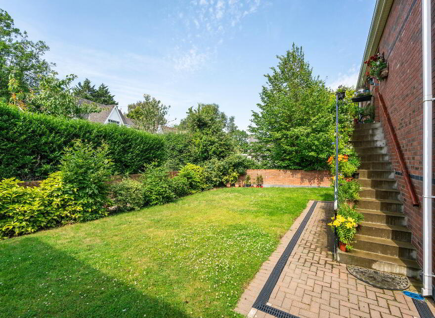 18 Rath Mor, 1A Stewartstown Avenue, Belfast, BT11 9GE