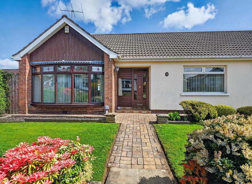 23 Clonmore Park, Lisburn, BT27 4EU