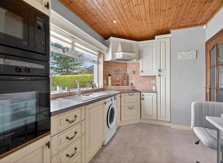 23 Clonmore Park, Lisburn, BT27 4EU
