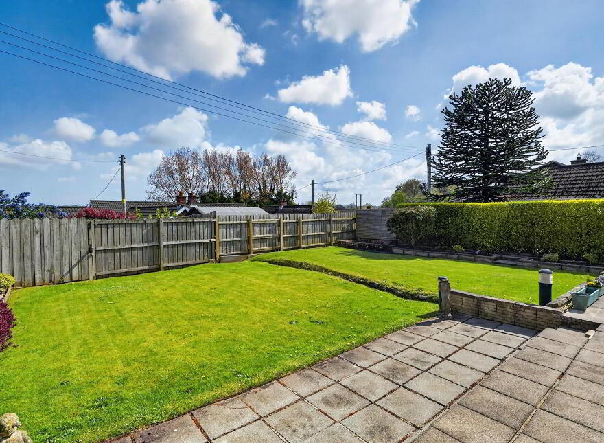 23 Clonmore Park, Lisburn, BT27 4EU