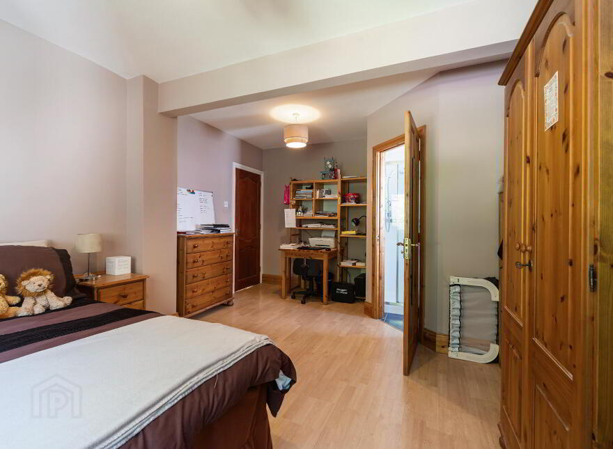 48 Dunmurry Lane, Dunmurry, Belfast, BT17 9JR