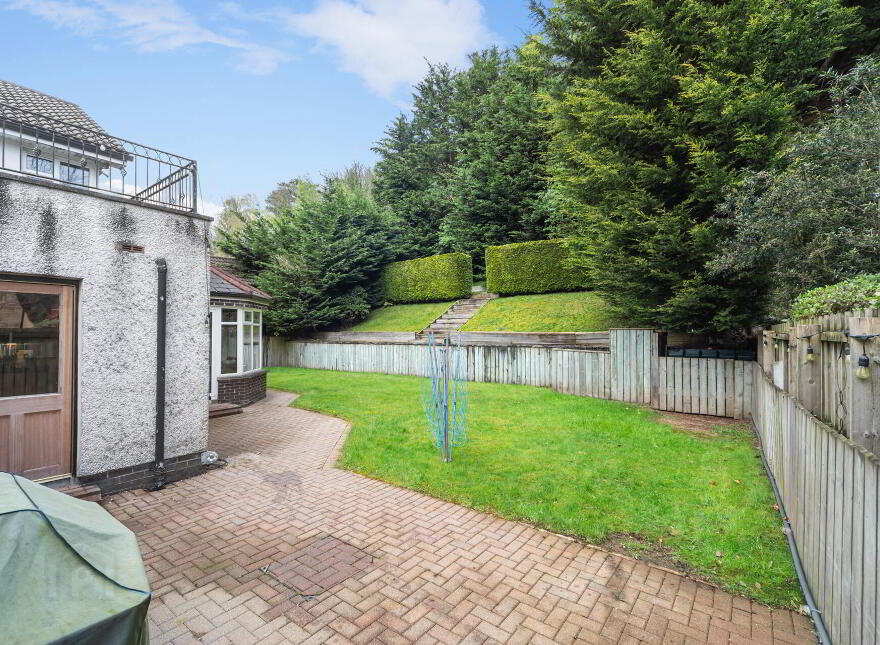 48 Dunmurry Lane, Dunmurry, Belfast, BT17 9JR