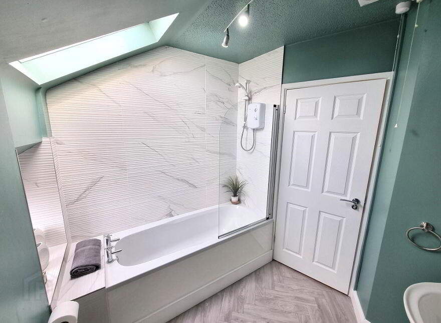 Apartment, 55 Ann Street, Ballycastle, BT54