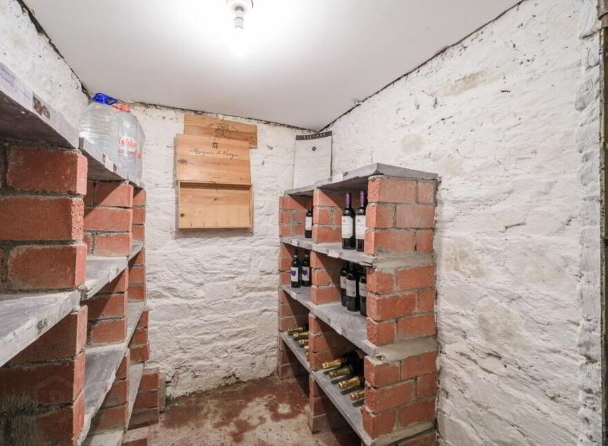 Robin Hill, Lake Road, Cobh, P24RY88