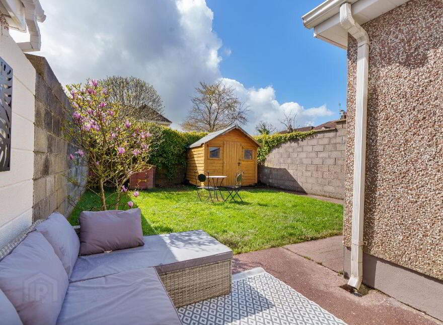 48 West Avenue, Park Gate, Frankfield, T12N5EV