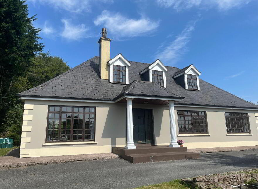 Strawhall, Fermoy, Fermoy, P61Y274