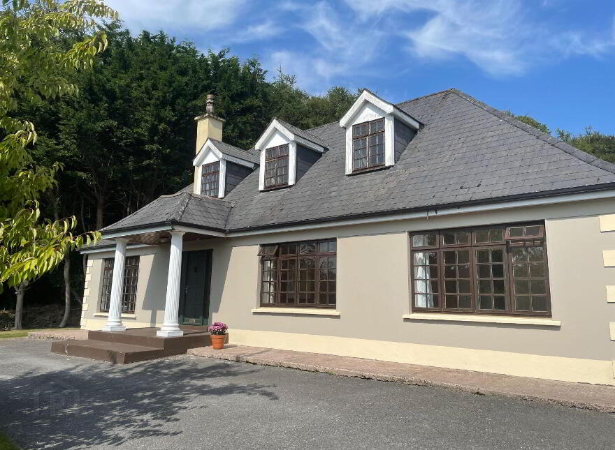 Strawhall, Fermoy, Fermoy, P61Y274
