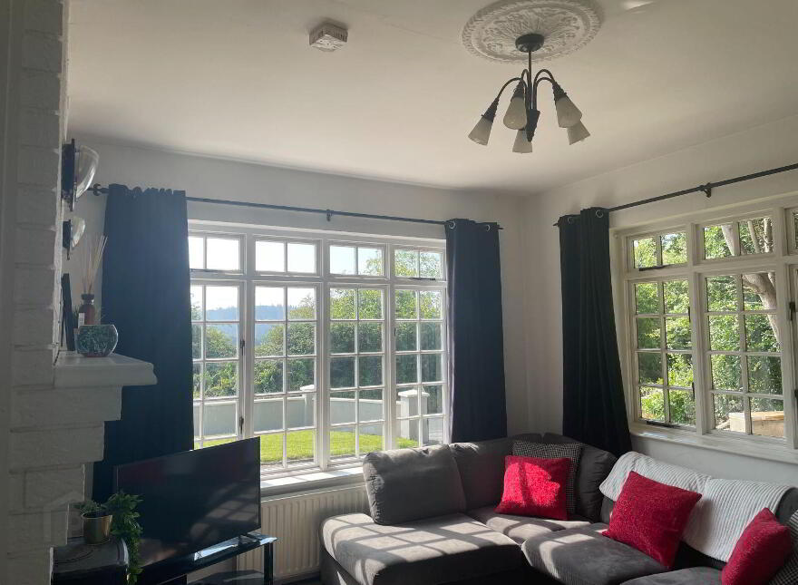 Strawhall, Fermoy, Fermoy, P61Y274