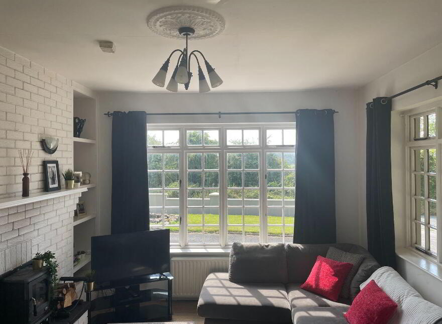 Strawhall, Fermoy, Fermoy, P61Y274