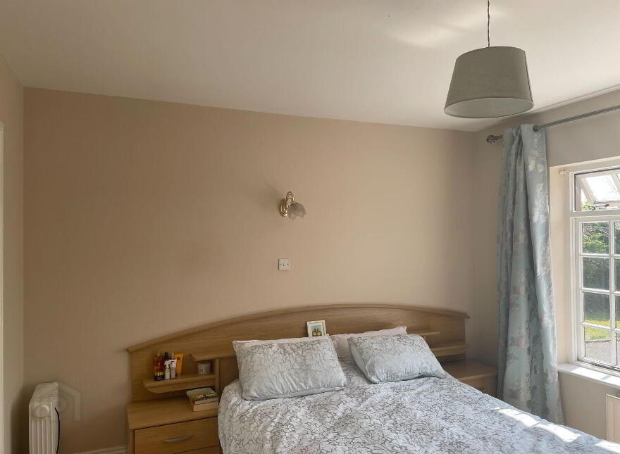 Strawhall, Fermoy, Fermoy, P61Y274