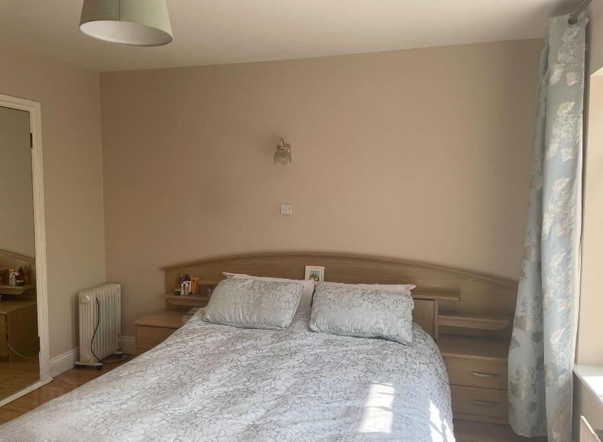 Strawhall, Fermoy, Fermoy, P61Y274