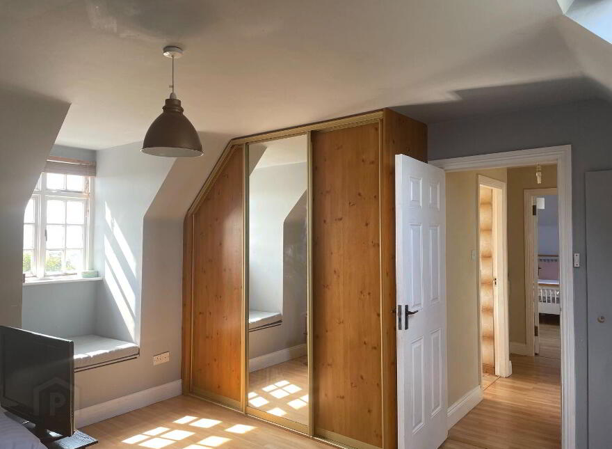 Strawhall, Fermoy, Fermoy, P61Y274