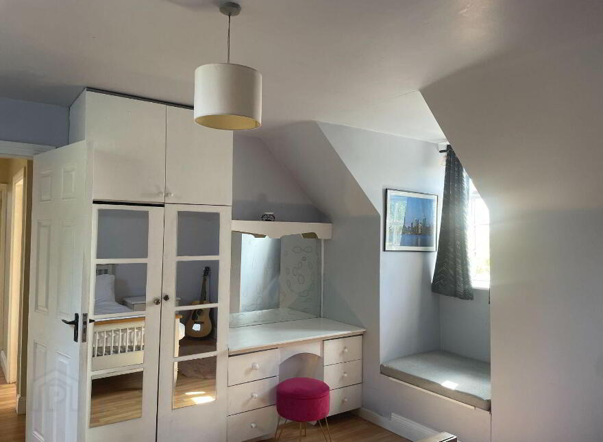Strawhall, Fermoy, Fermoy, P61Y274