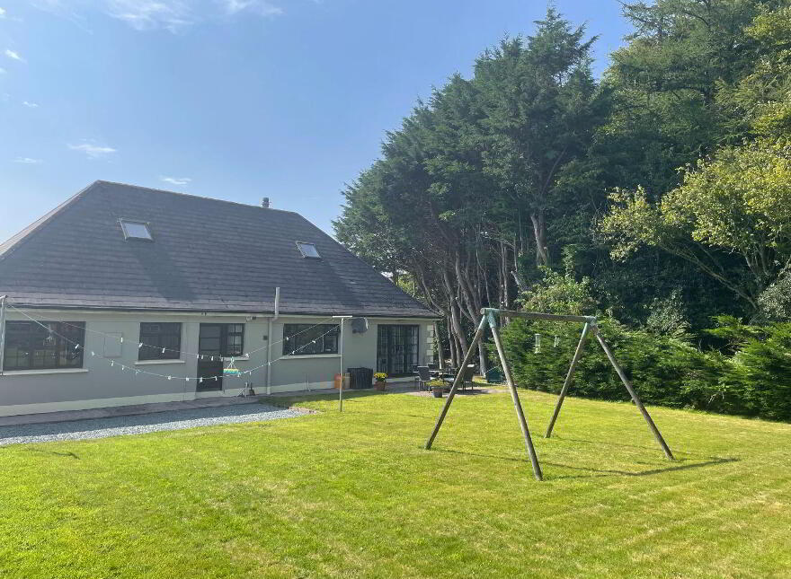 Strawhall, Fermoy, Fermoy, P61Y274