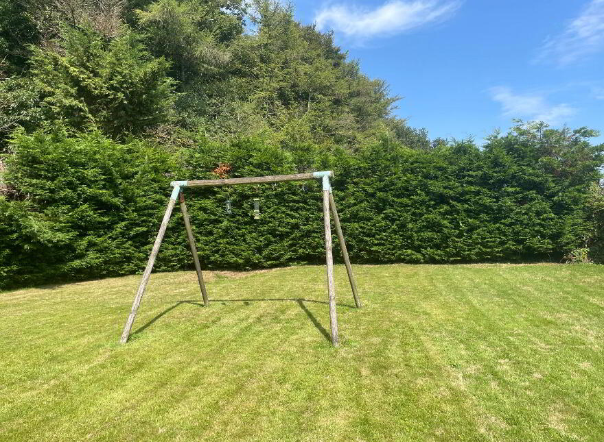Strawhall, Fermoy, Fermoy, P61Y274