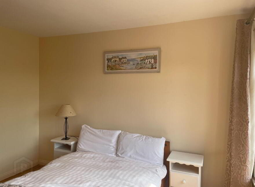 Strawhall, Fermoy, Fermoy, P61Y274