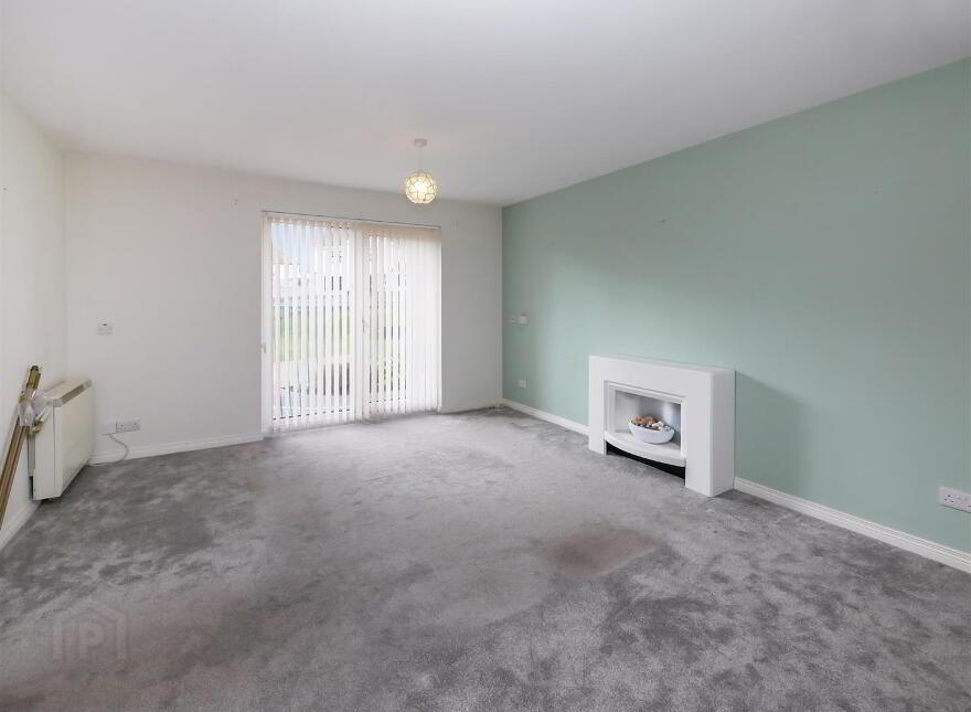 20 Queensfort Court, Carryduff, Belfast, BT8 8NF