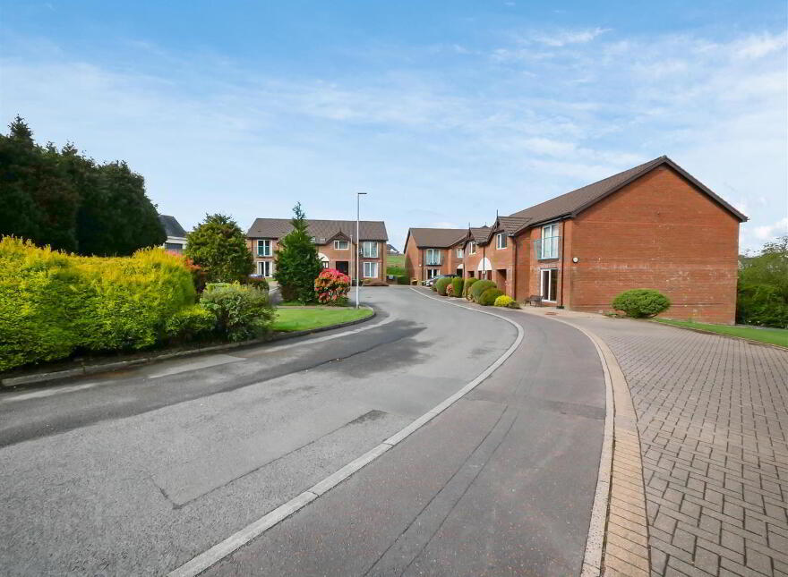 20 Queensfort Court, Carryduff, Belfast, BT8 8NF