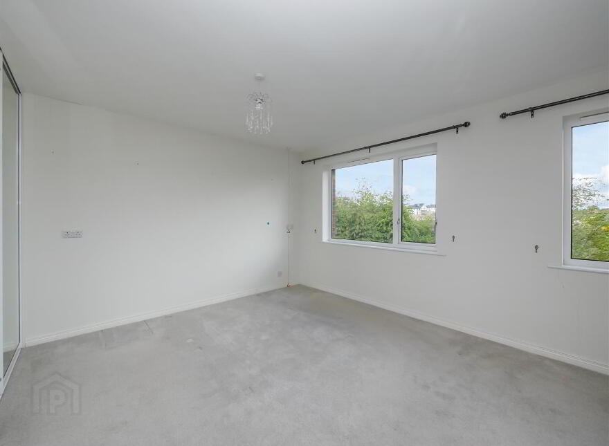 20 Queensfort Court, Carryduff, Belfast, BT8 8NF