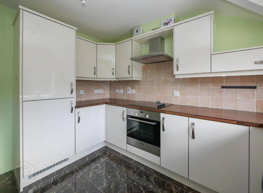20 Queensfort Court, Carryduff, Belfast, BT8 8NF