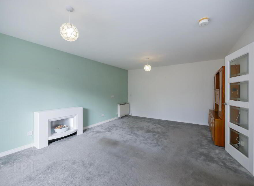 20 Queensfort Court, Carryduff, Belfast, BT8 8NF