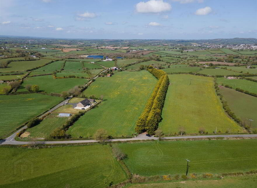 42 Cross Road, Newry, Rathfriland, BT34 5ED