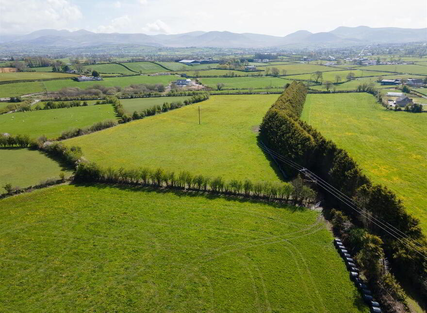 42 Cross Road, Newry, Rathfriland, BT34 5ED