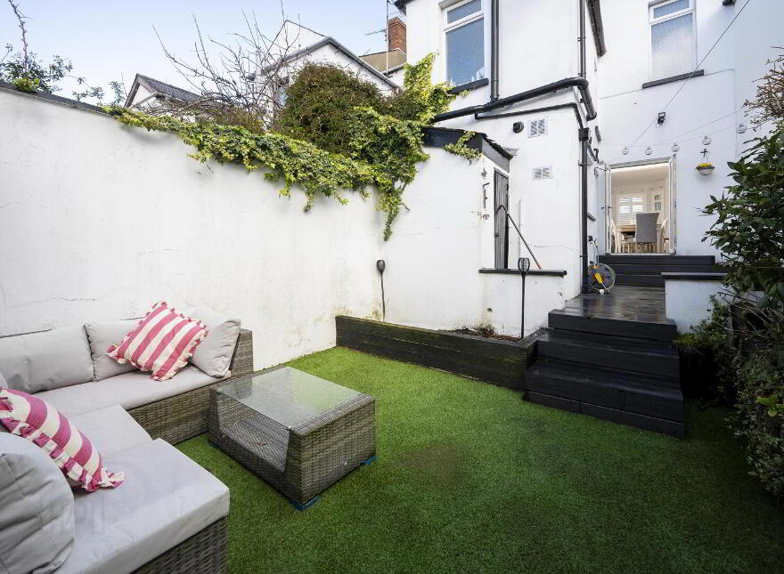 63 Upper Newtownards Road, Belfast, BT4 3HT