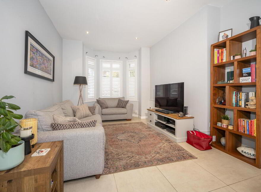 63 Upper Newtownards Road, Belfast, BT4 3HT