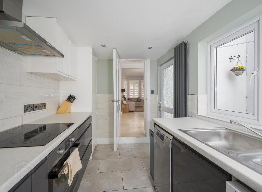 63 Upper Newtownards Road, Belfast, BT4 3HT