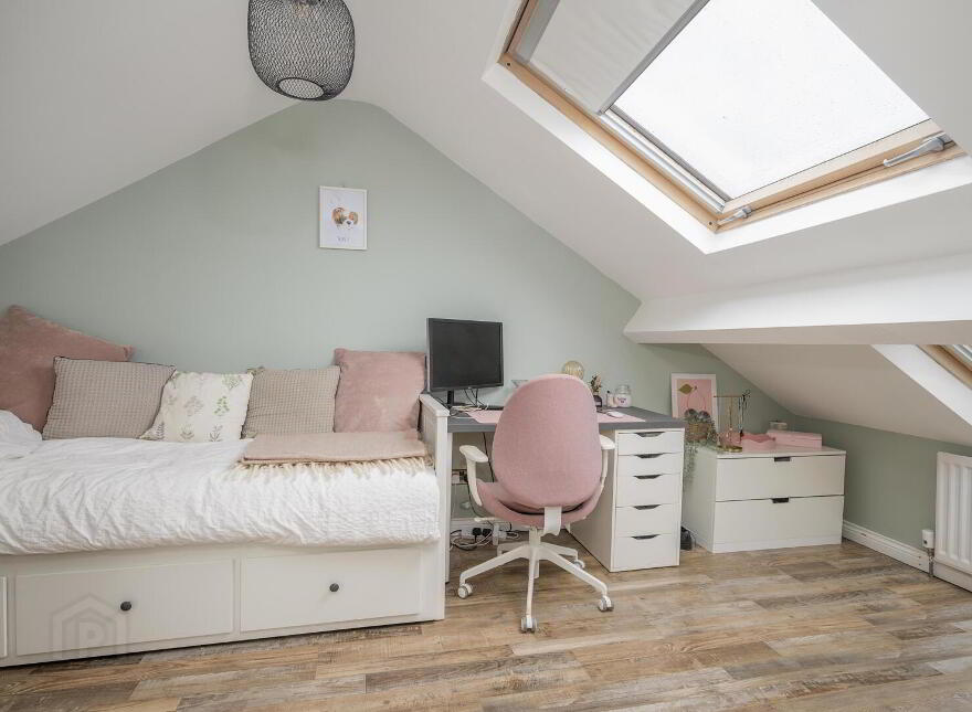 63 Upper Newtownards Road, Belfast, BT4 3HT