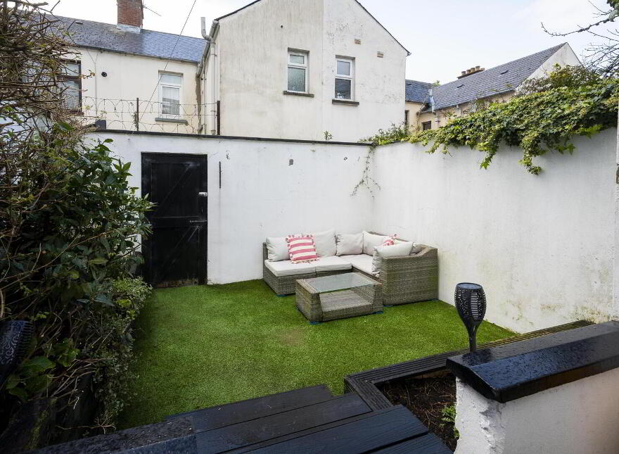 63 Upper Newtownards Road, Belfast, BT4 3HT