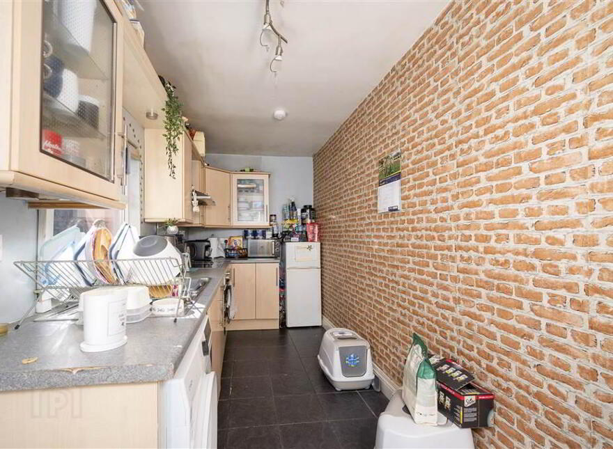9 Wayland Street, Belfast, BT5 5GU