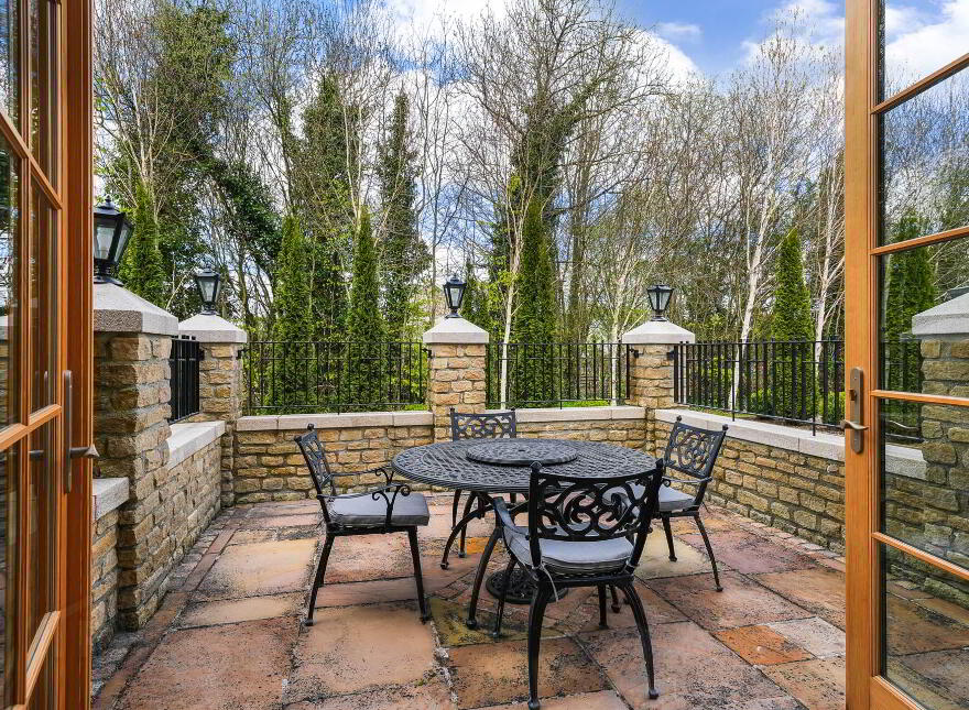 An Teach Buí, Rathmore, Athboy, C15T1W3