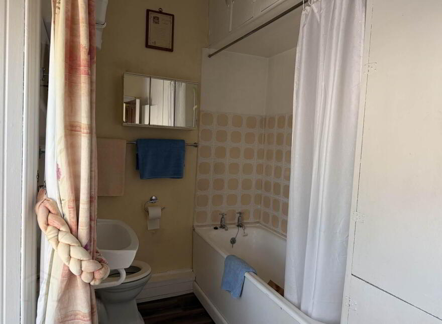 Avonlea, New Road, Roscrea, E53AW68