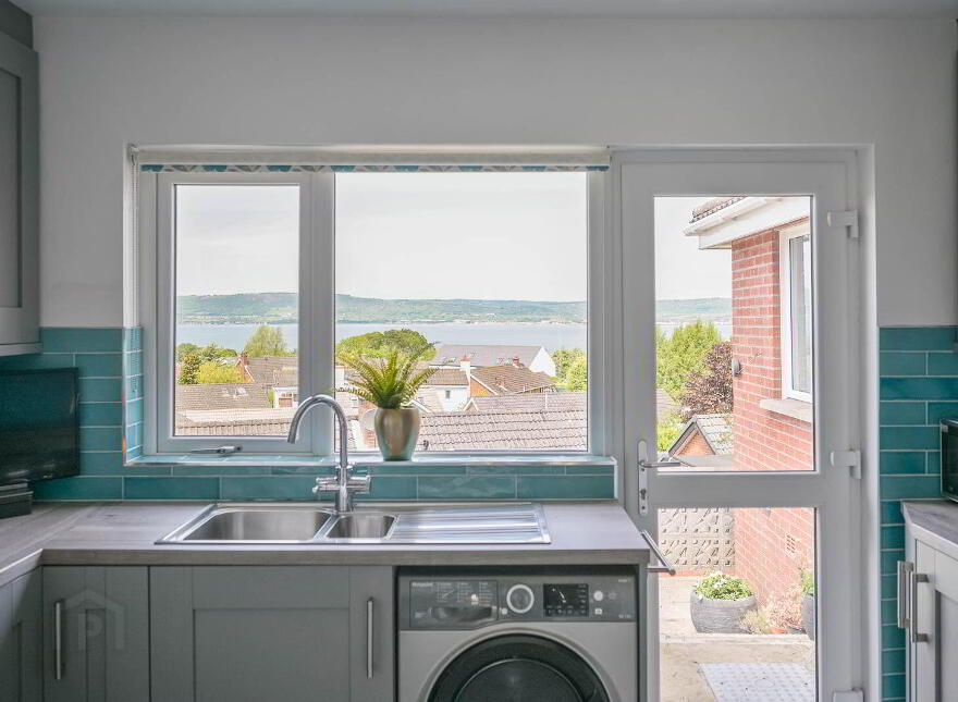 14 Craigdarragh Park East, Seahill, Holywood, BT18 0EB