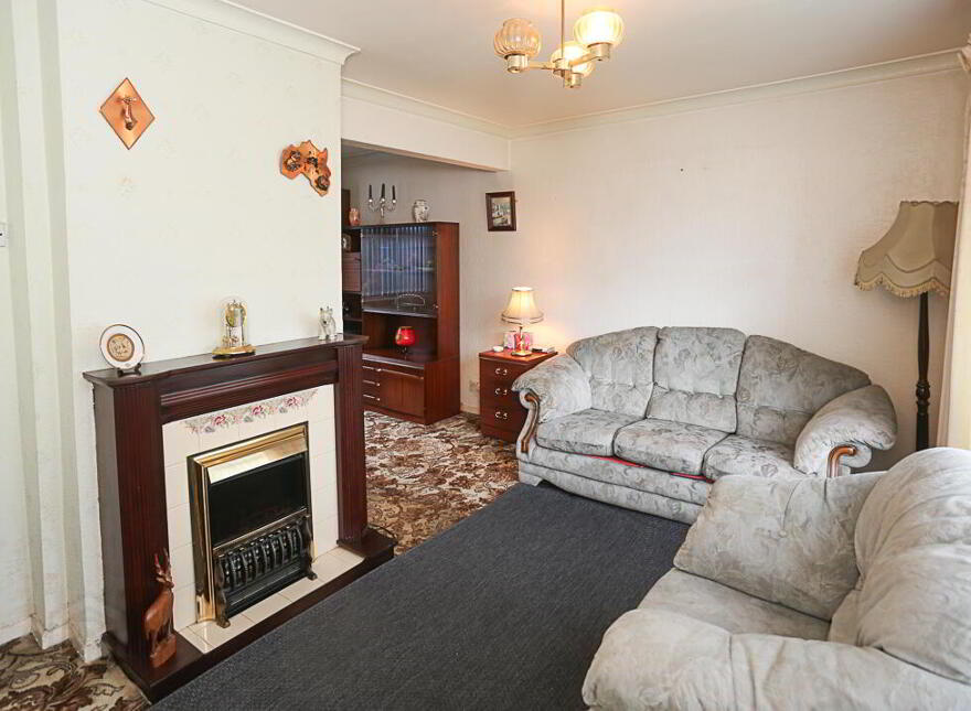 2 Knocknagoney Park, Belfast, BT4 2PU