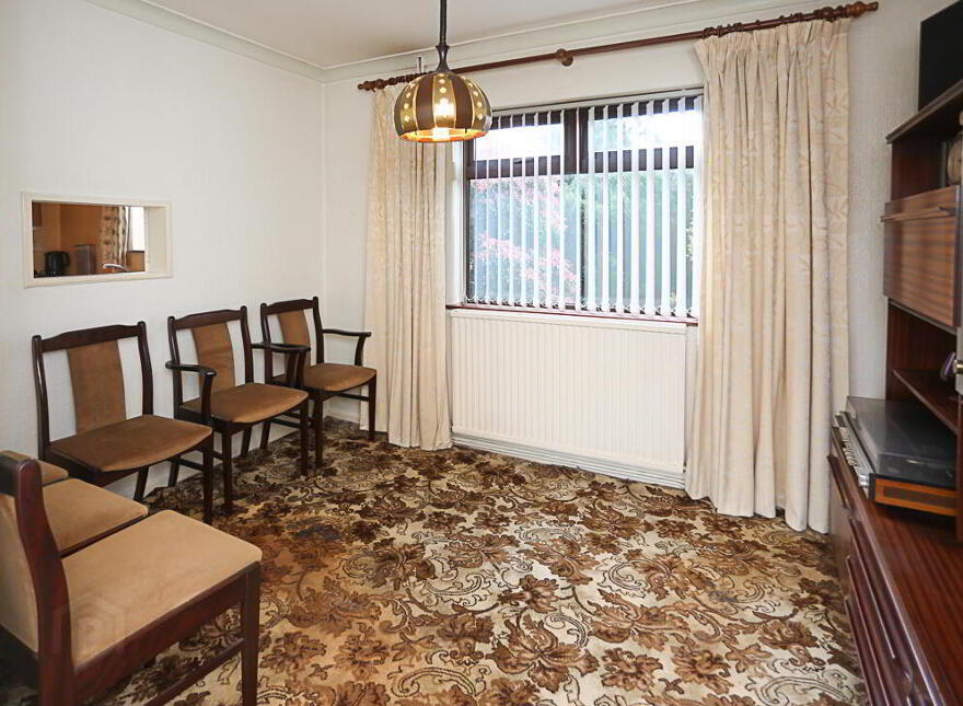 2 Knocknagoney Park, Belfast, BT4 2PU