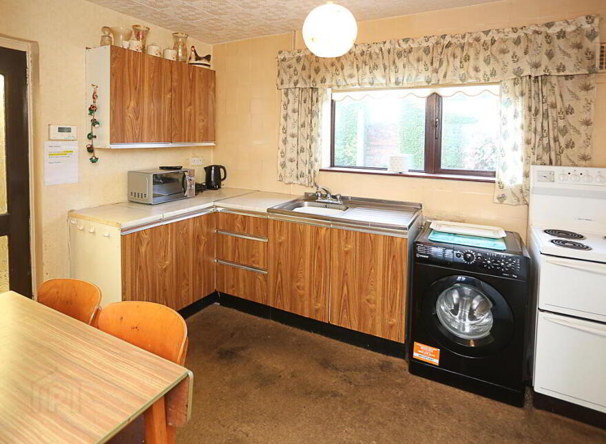 2 Knocknagoney Park, Belfast, BT4 2PU